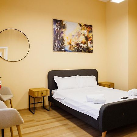 Studio In Old Town'S 1752 Hotel Timisoara Luaran gambar